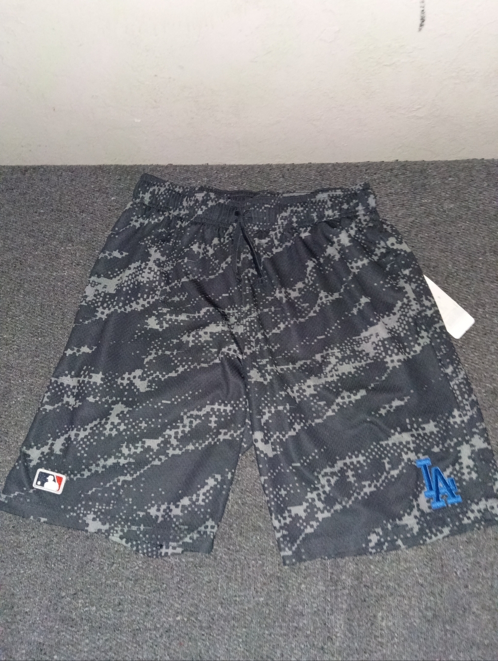 Los Angeles Dodgers Men's Poly-Dry Black Digi Camo Athletic Shorts NWT... Athlet